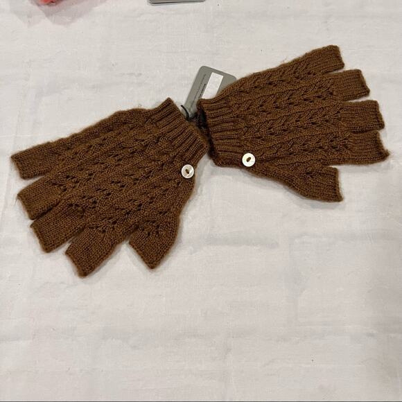 Wooden Ships Hat/Gloves/Scarf Set NWT - Picture 3 of 8